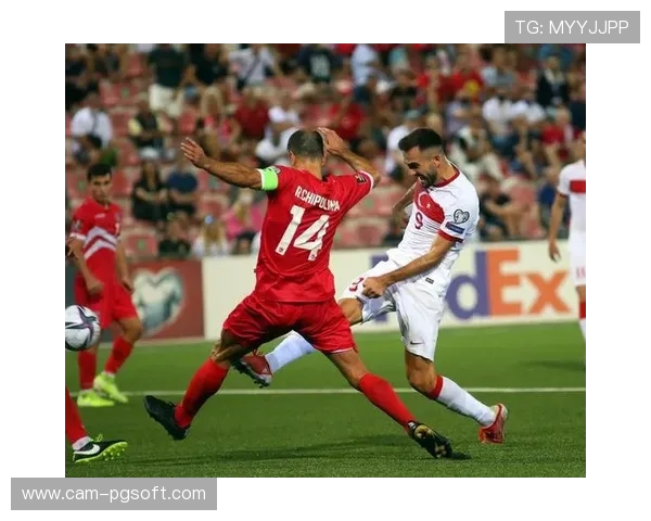 上海站太依拉克凶猛进攻，首回合KO展现中国新生代力量