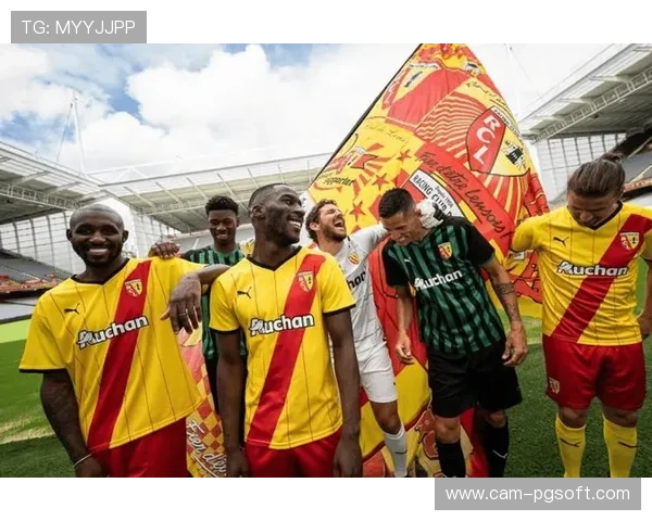 从保级队到领头羊,朗斯21年后再登顶的法甲奇迹 从保级队到领头羊,朗斯21年后再登顶的法甲奇迹