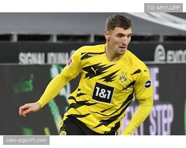 “门将参与进攻”常态化:评述德甲球队构建后场出球体系的新思路